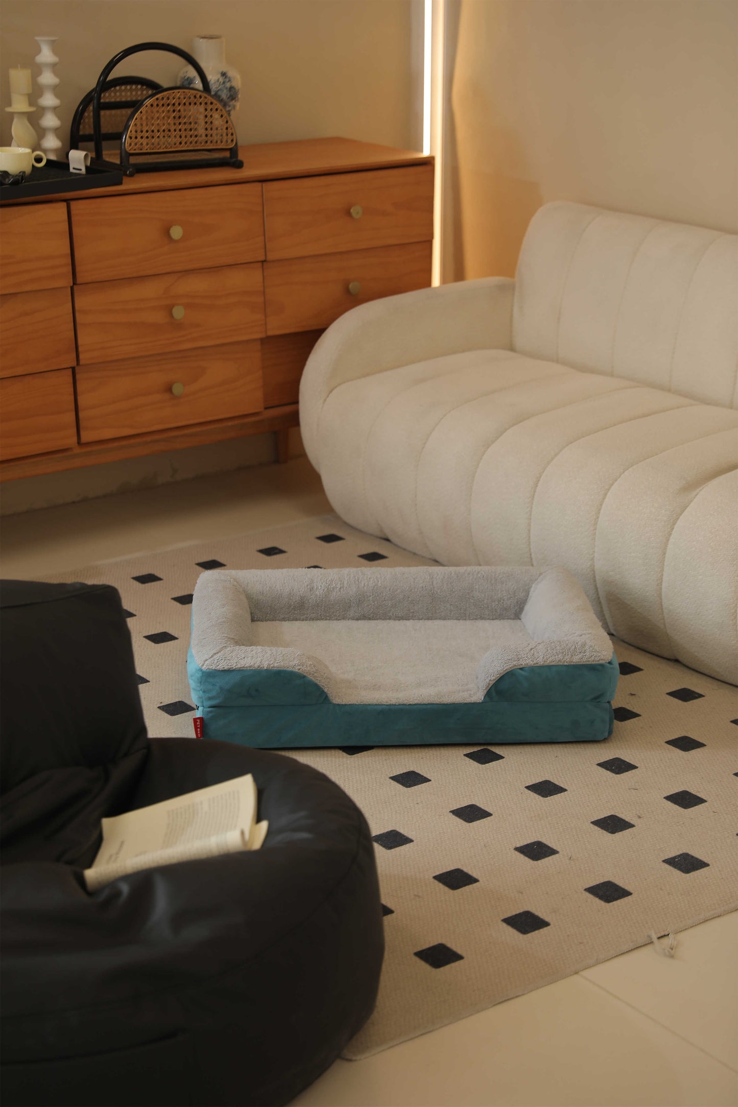 CONCAVE ARCTIC VELVET PET SOFA