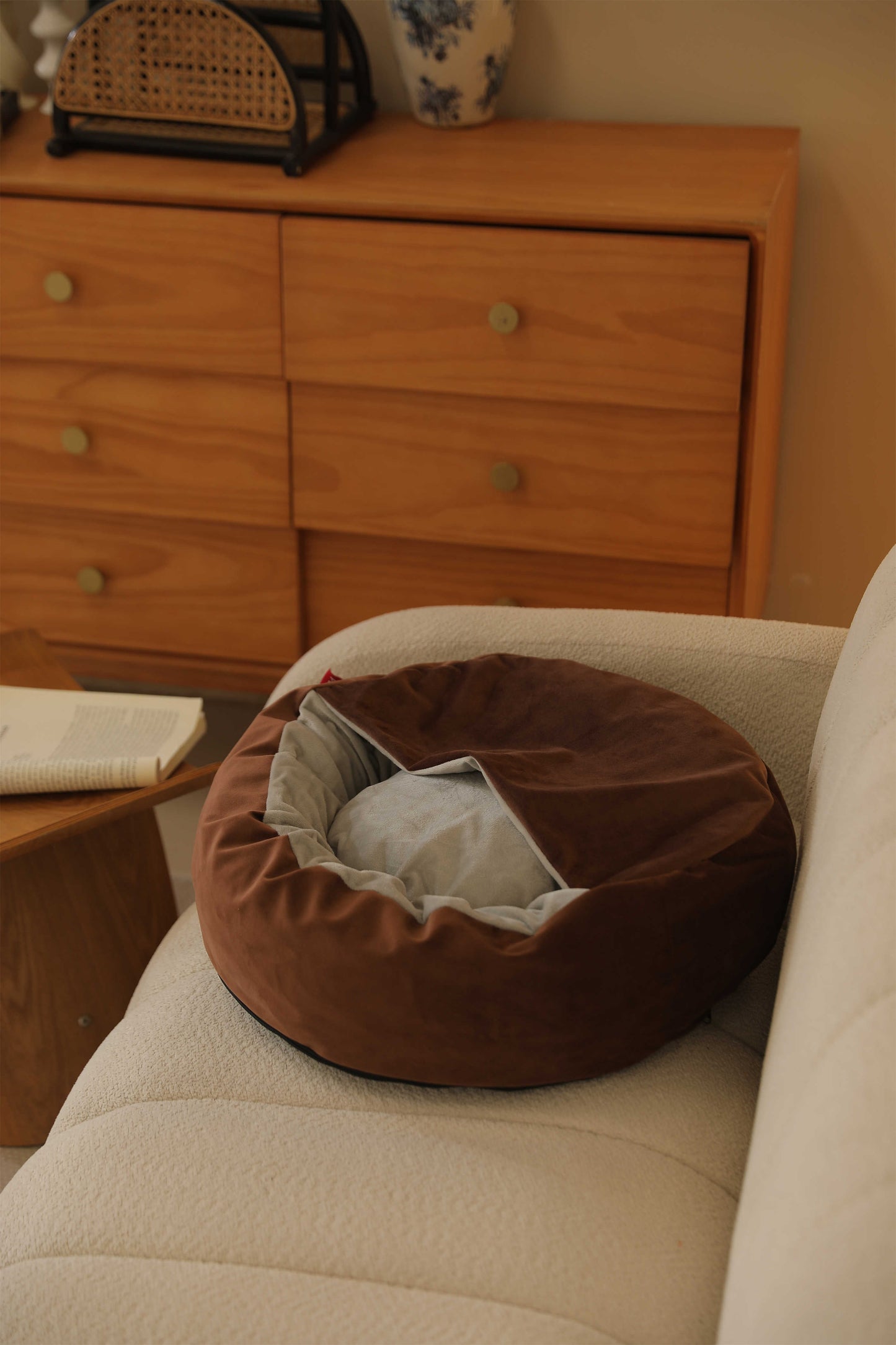 CRYSTAL ULTRA SOFT FABRIC PET NEST
