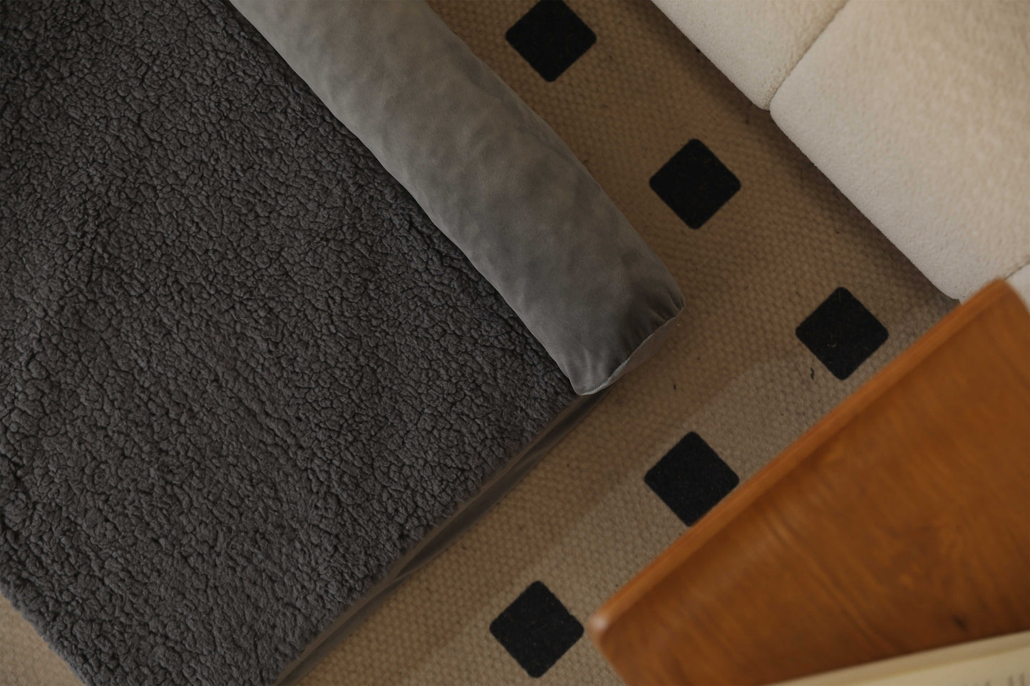 DOUBLE PILLOW DUTCH VELVET COTTON FLANNEL PET SOFA
