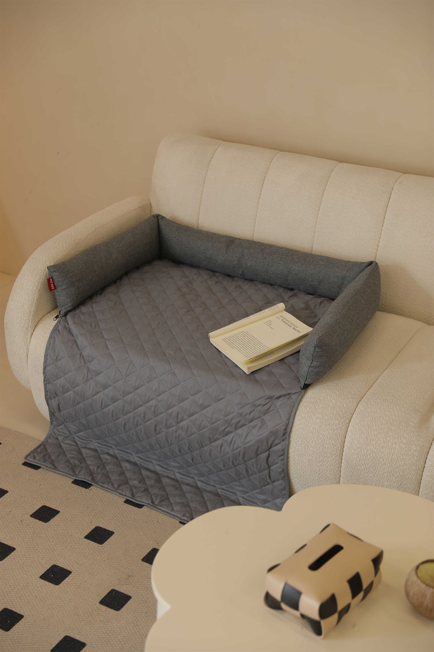 SPRING TEXTILE PET SOFA WITH THREE-SIDED PILLOWS
