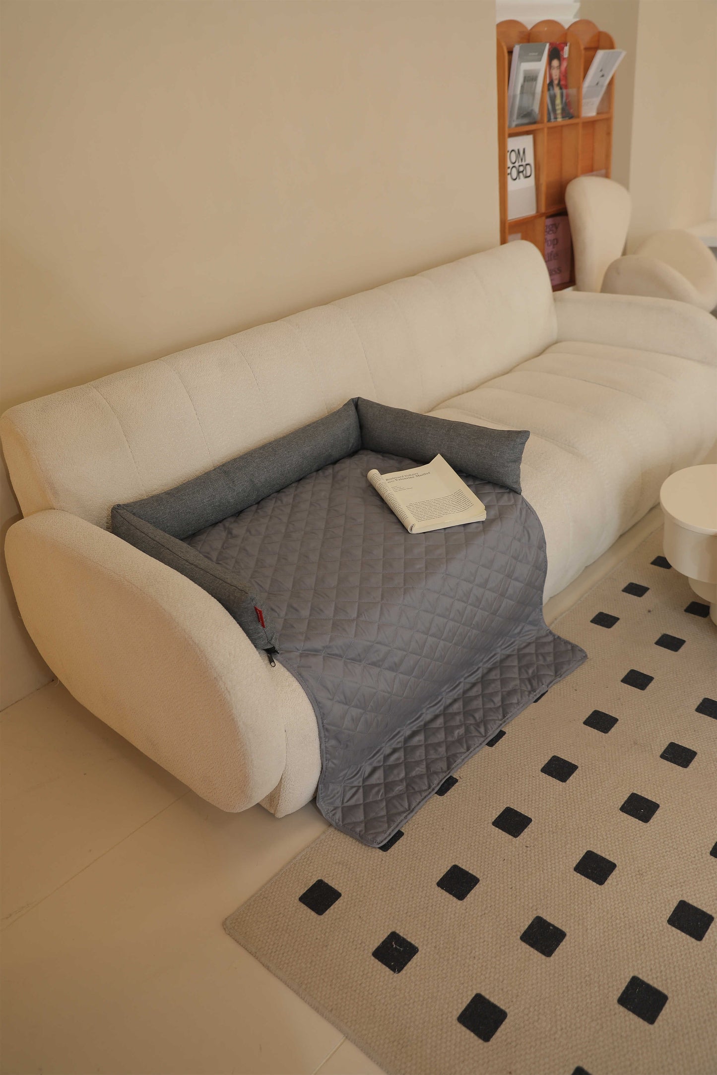 SPRING TEXTILE PET SOFA WITH THREE-SIDED PILLOWS