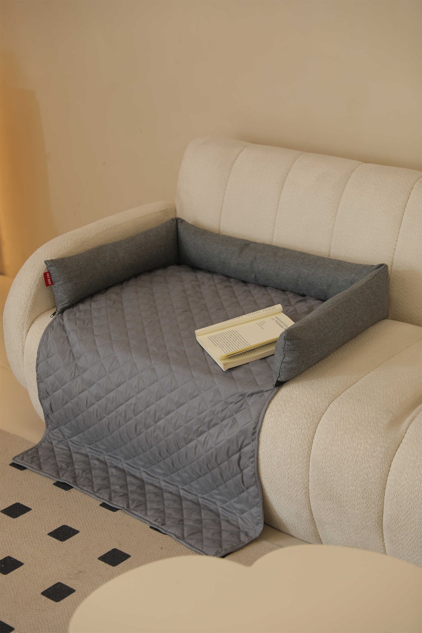 SPRING TEXTILE PET SOFA WITH THREE-SIDED PILLOWS