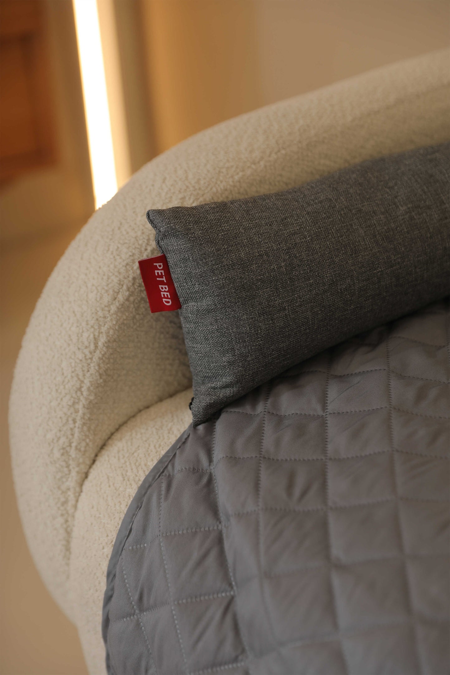SPRING TEXTILE PET SOFA WITH THREE-SIDED PILLOWS