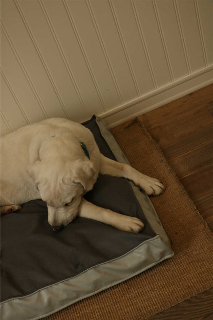 TECH FABRIC FLAT PET BED